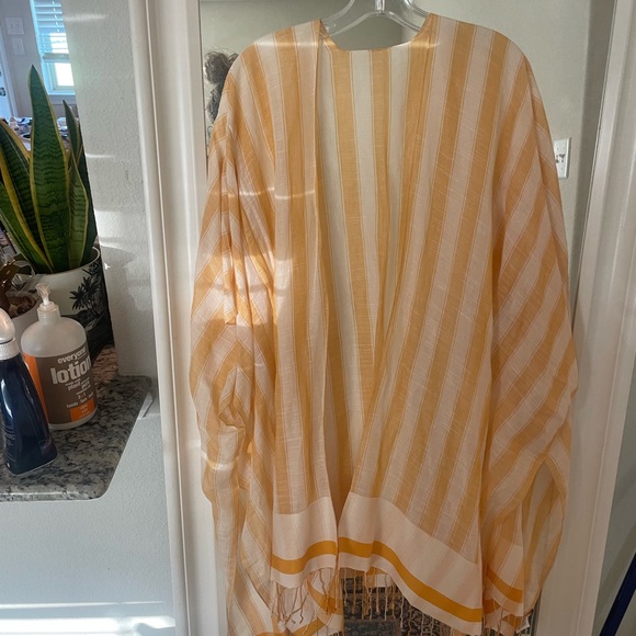 Madewell Coverup - Picture 3 of 4